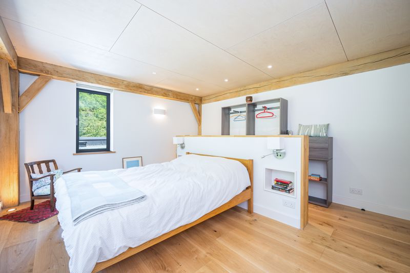 Bedroom- click for photo gallery